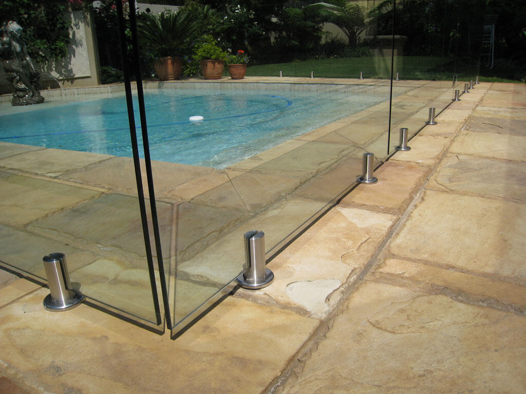 frameless glass balustrade system