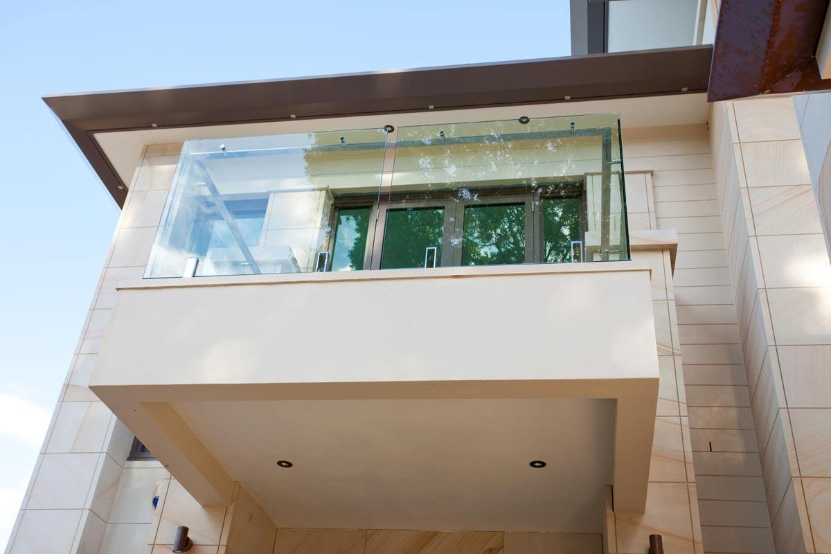 balcony glass railing designs
