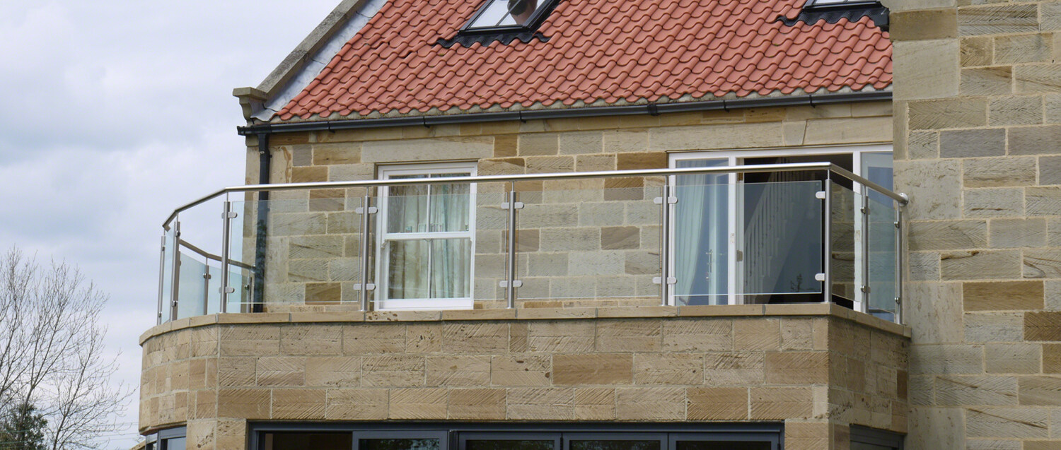 outdoor glass balustrade systems