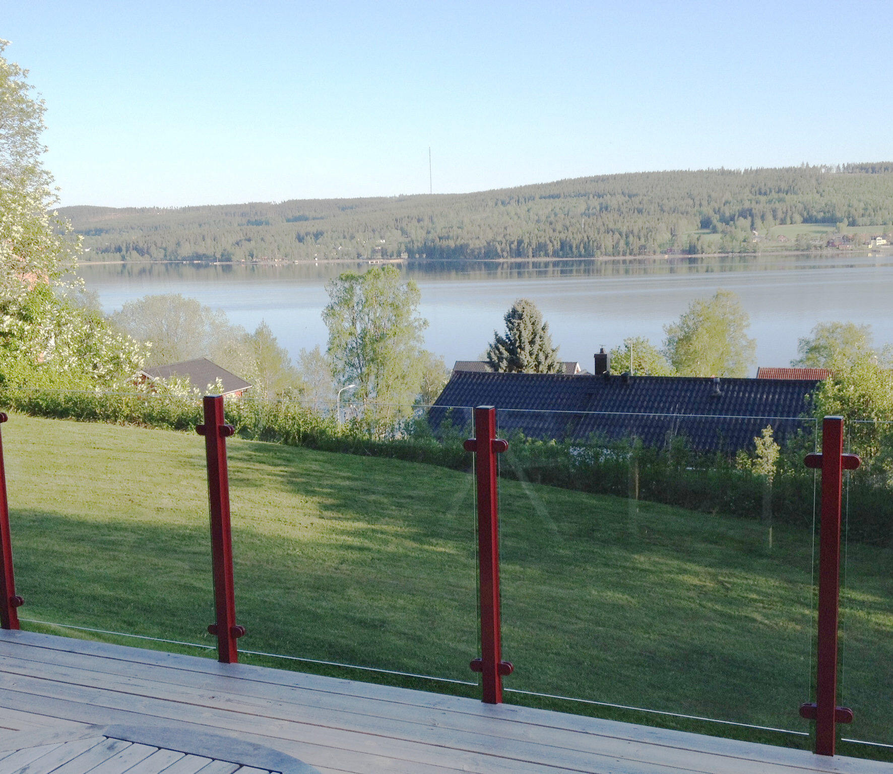 frameless glass balcony railing