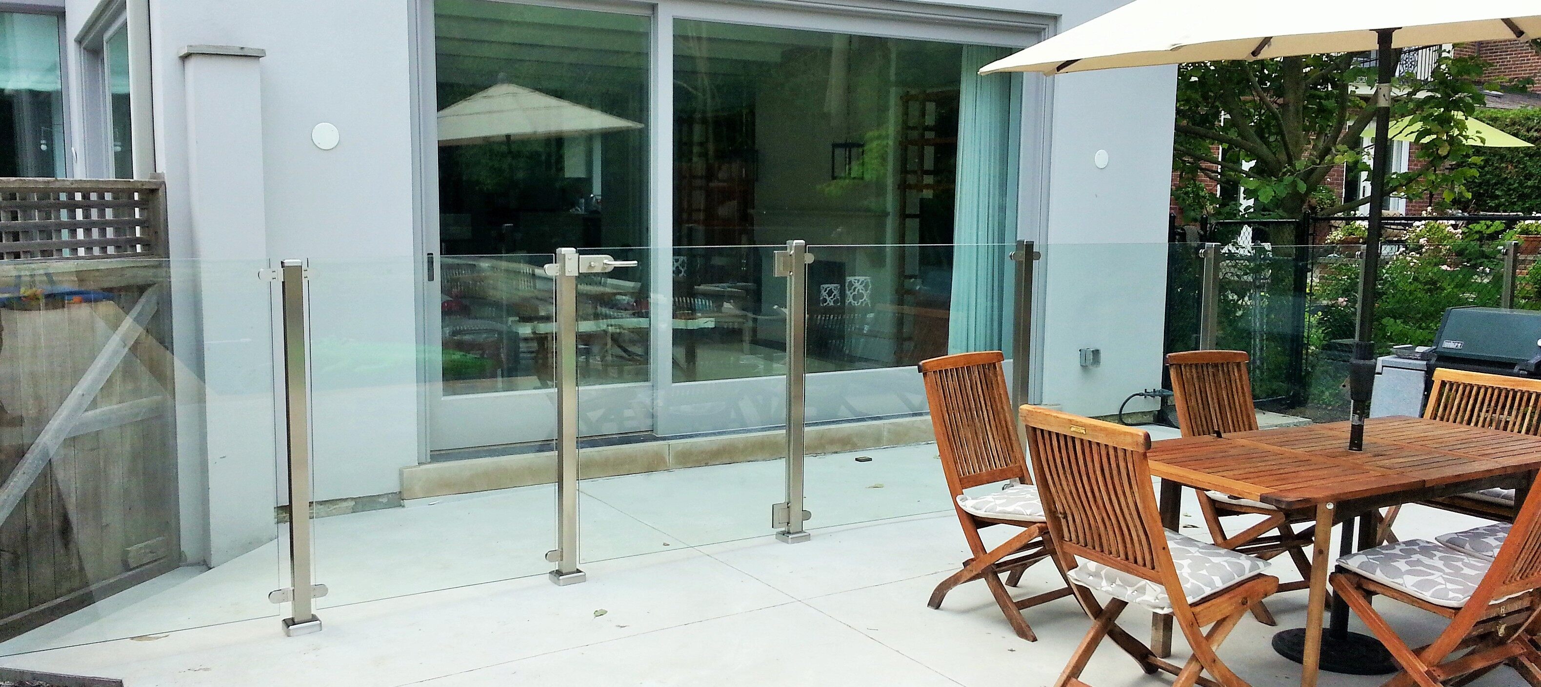 frameless glass balcony railing