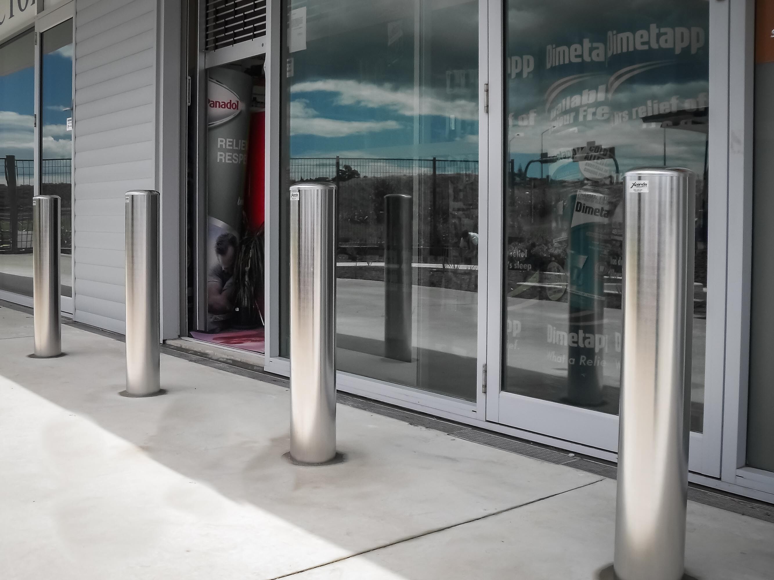 traffic bollard